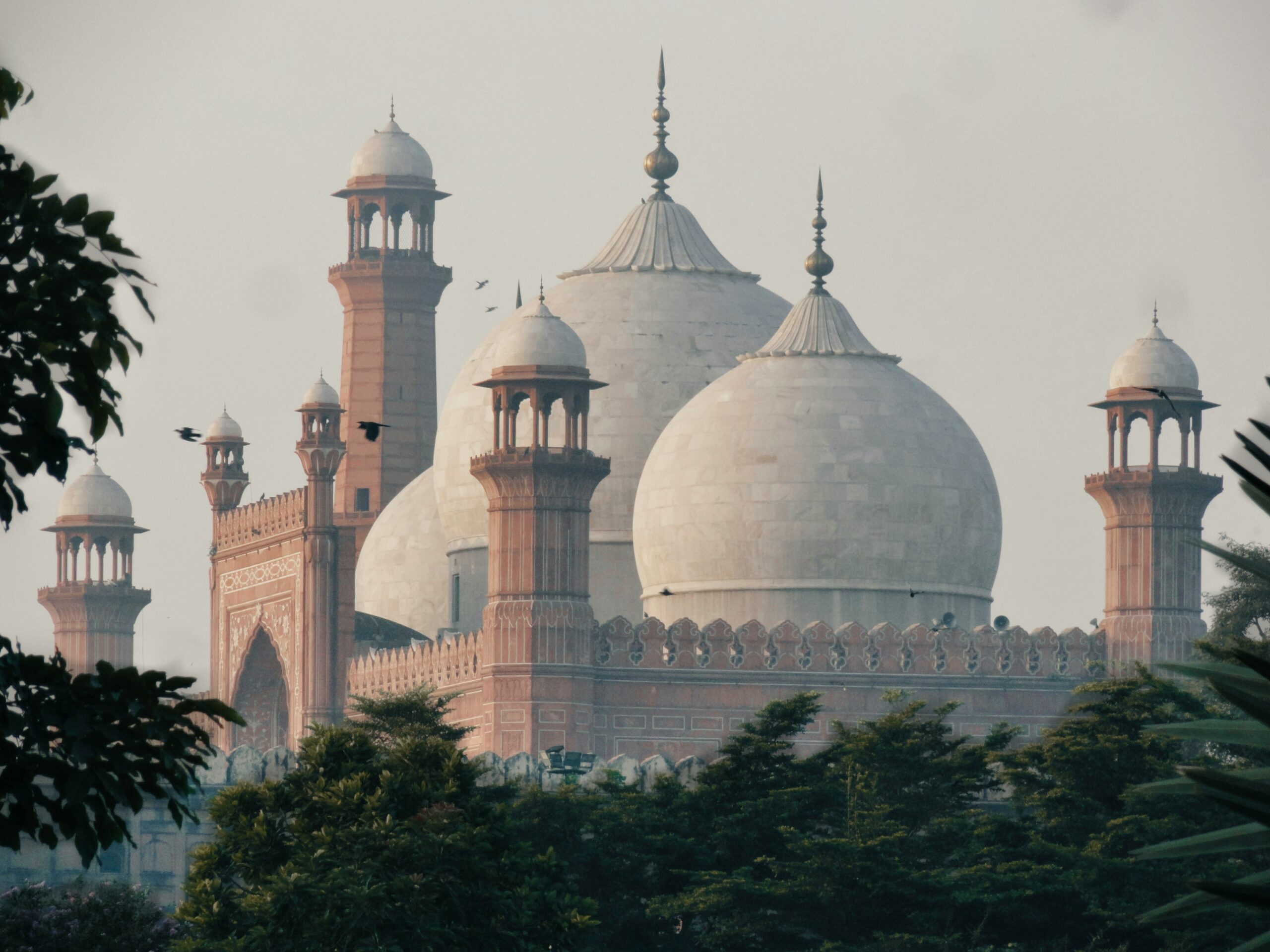 Badshahi Mosque in Lahore at sunrise, a major cultural landmark in Pakistan